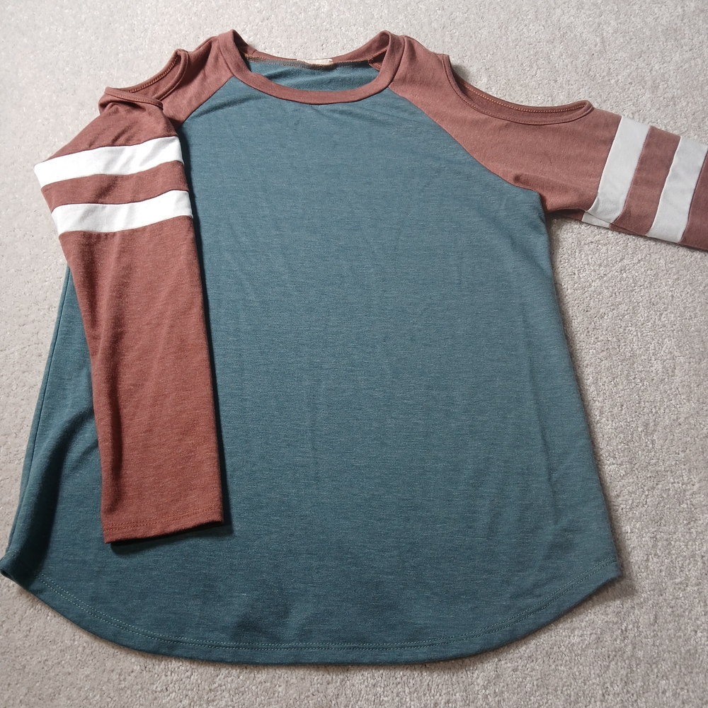 First Love Teal and Brown Long Sleeve Tee Womens Size XL